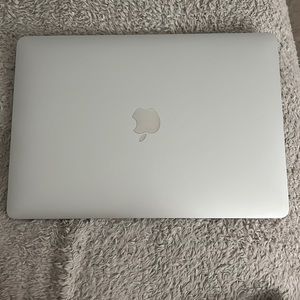 MacBook Air 13- inch